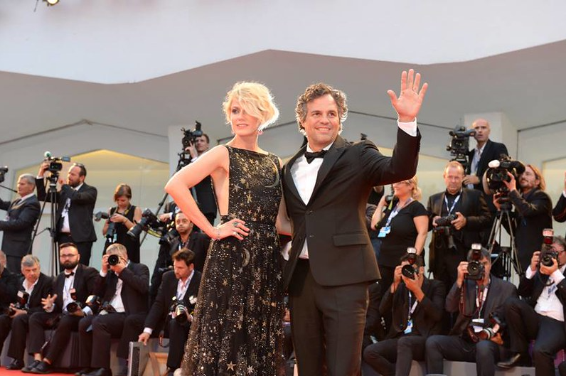 "Sunrise Coigney Mark Ruffalo Spotlight" by film festivals gallery is licensed under CC BY-SA 2.0.